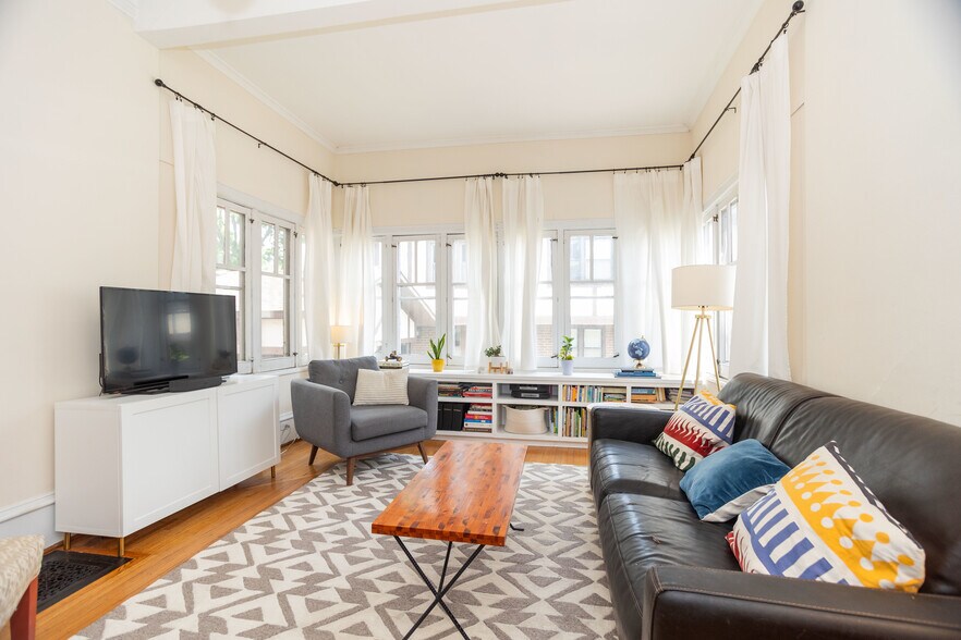 Building Photo - 1111 Superior Street