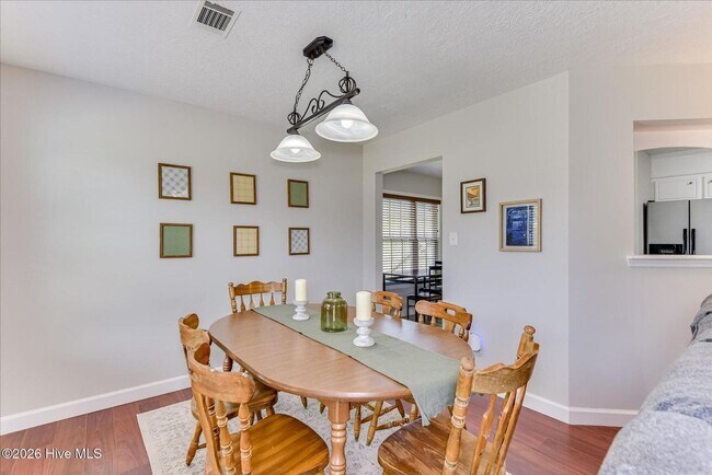 Building Photo - 135 Summerfield Cir
