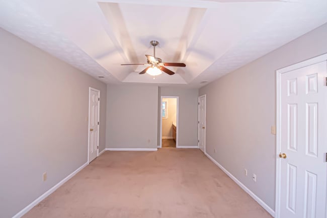 Building Photo - BEAUTIFUL LARGE 3 BED, 2.5 BATH. *MUST SEE*  (VIDEO TOUR)