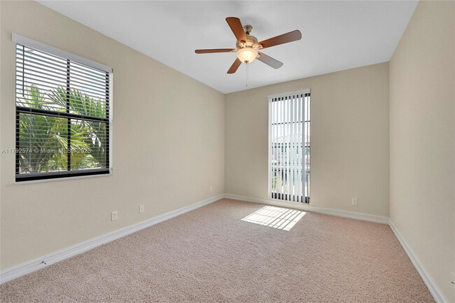 Building Photo - 9365 Solstice Cir