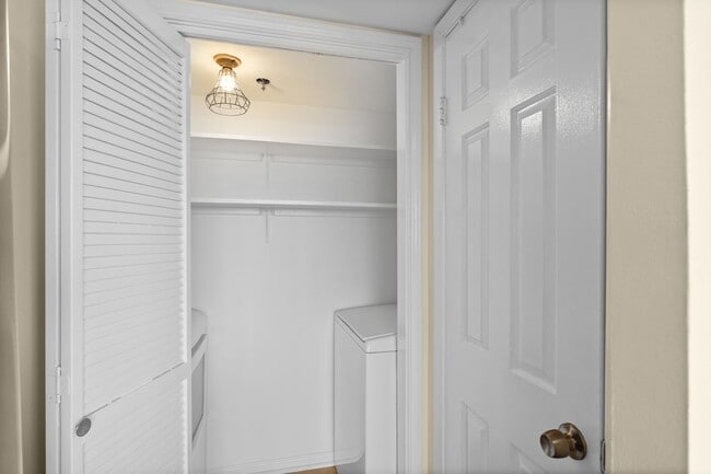 Building Photo - 3525 Sage Rd