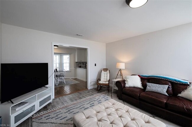 Building Photo - 2309 Rockingchair Ln