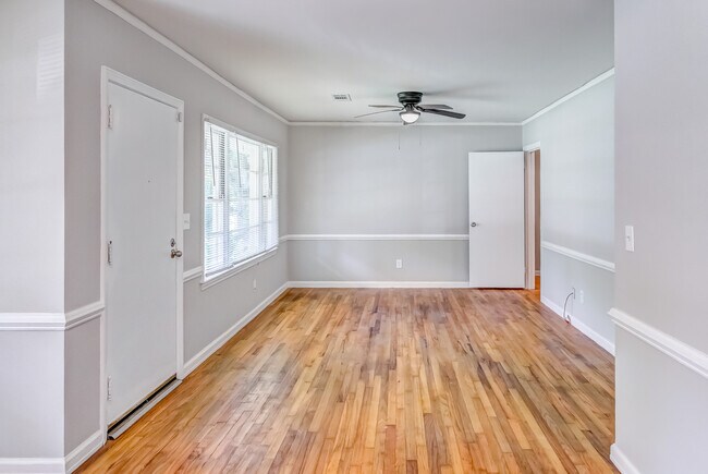 Building Photo - 3720 Pelzer Ave