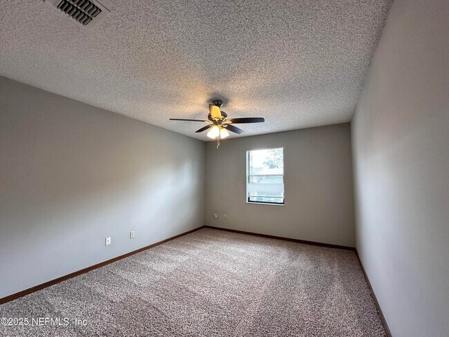 Building Photo - 1114 W Romaine Cir