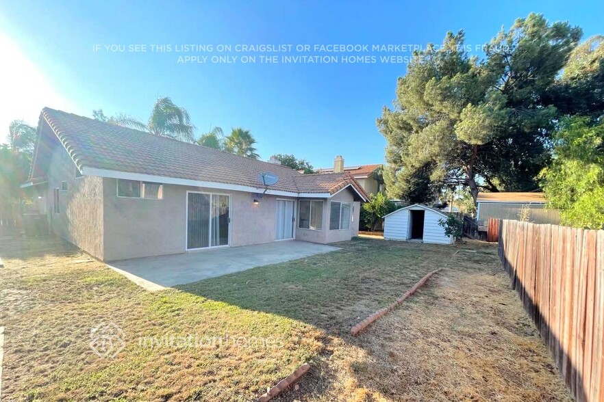 Building Photo - 41890 Skywood Dr