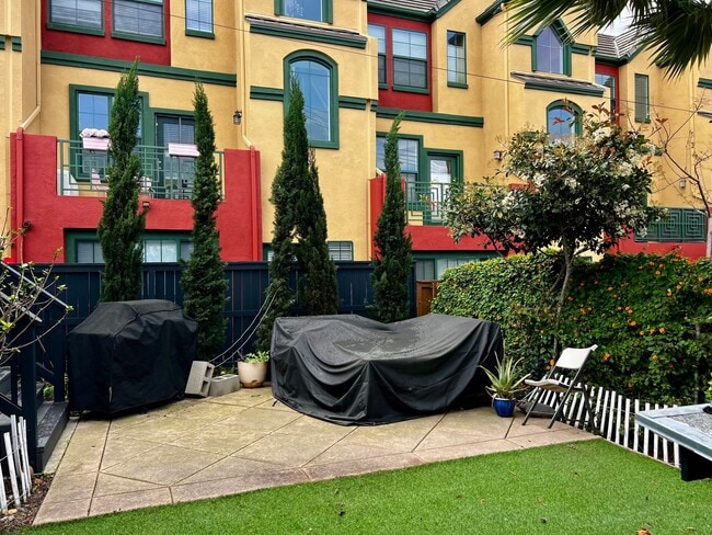 Building Photo - Charming Restored Craftsman in the Heart of North Park