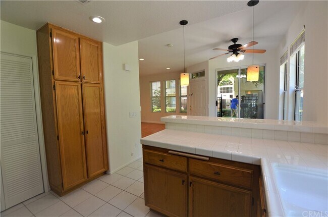 Building Photo - 79 Waxwing Ln