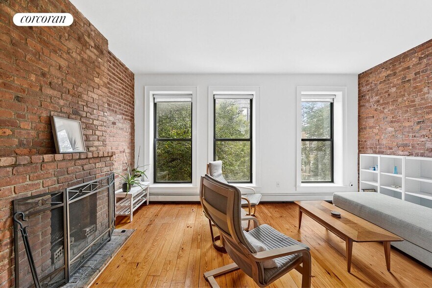 Primary Photo - 361 12th St