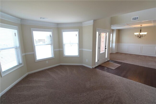 Building Photo - 5759 Shore Isle Ct