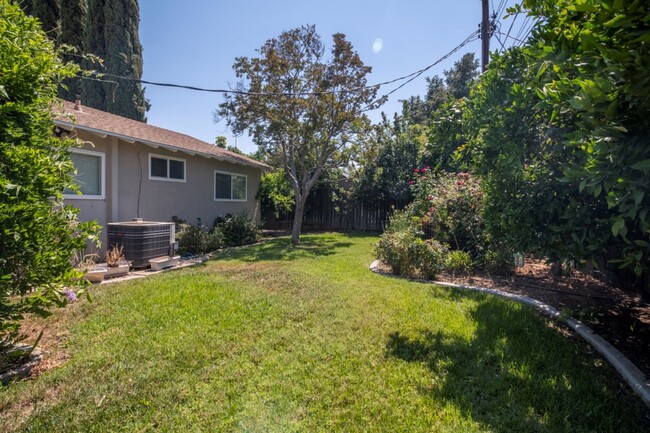 Building Photo - House for Rent in Redlands