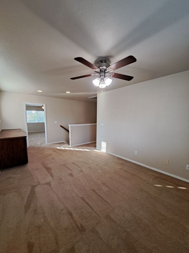 Building Photo - Spacious 2-Story Fresno Home with Bonus Room!
