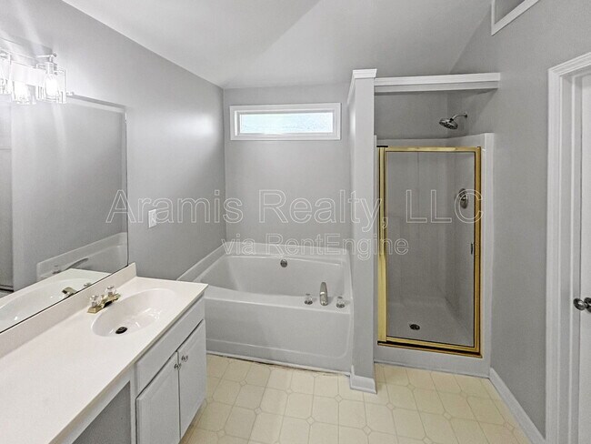 Building Photo - 1680 Berryhill Rd