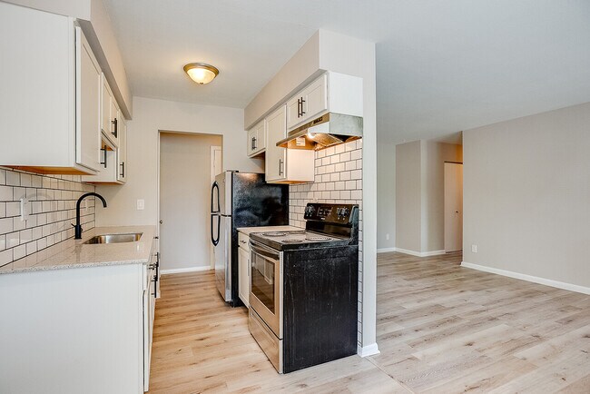 Building Photo - 3001 N 3rd