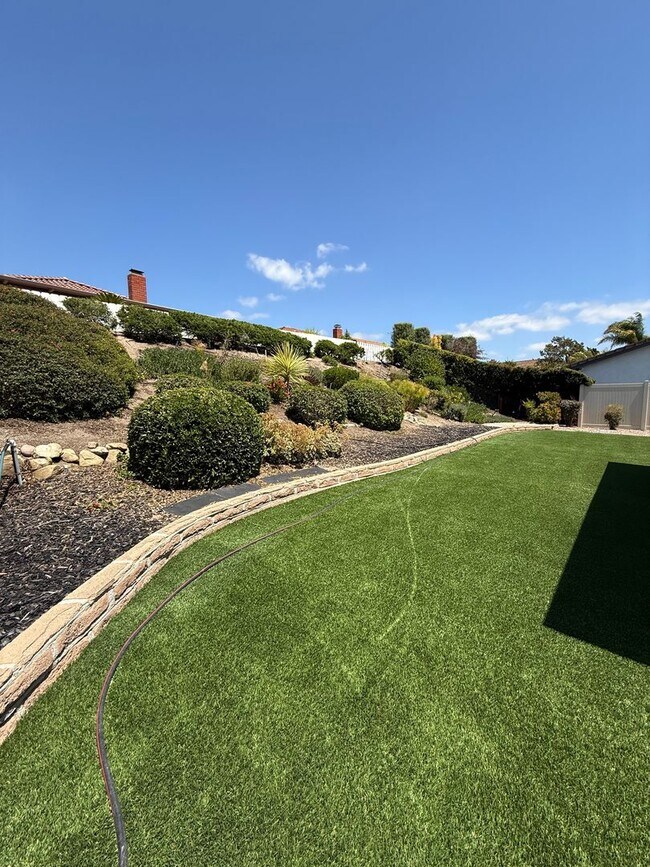 Building Photo - Gorgeous Remodeled 2Br/2Ba house W/2 Car attached  Garage in Oaks North