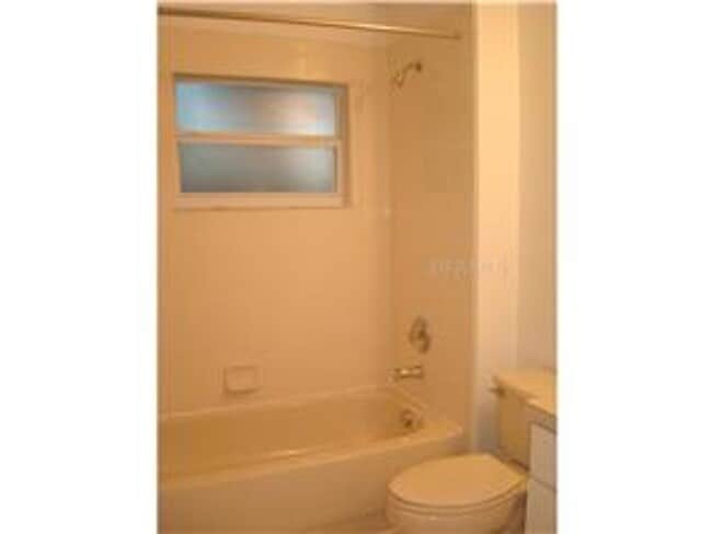 Building Photo - Nice 4 bedroom home in Kissimmee