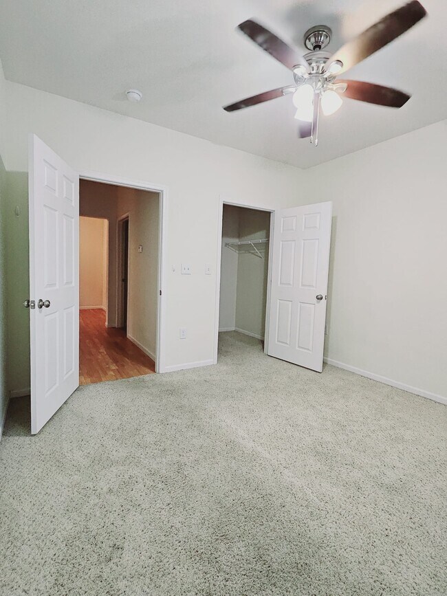 Building Photo - 1270 Strassner Dr