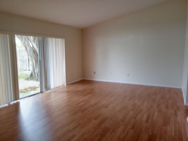 Building Photo - 2655 Sumba Ave