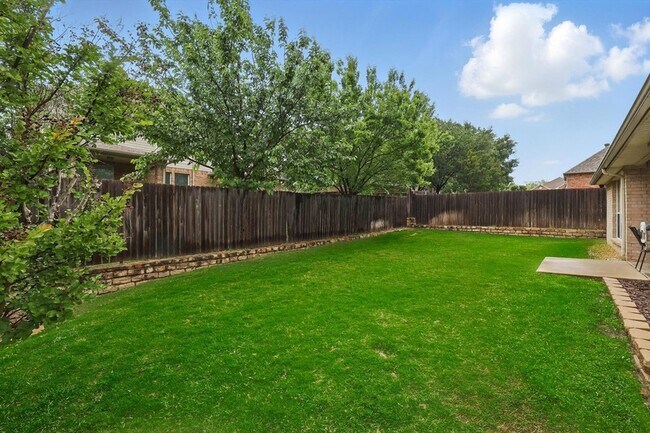 Building Photo - 4833 Heber Springs Trail