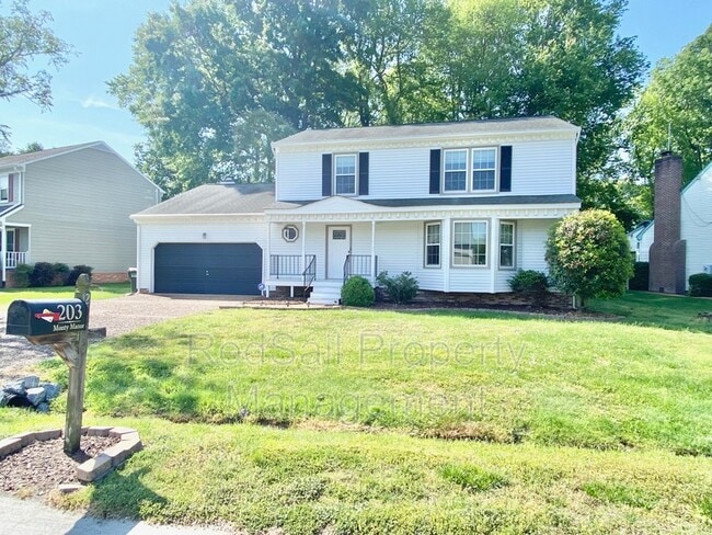 Building Photo - 203 Monty Manor