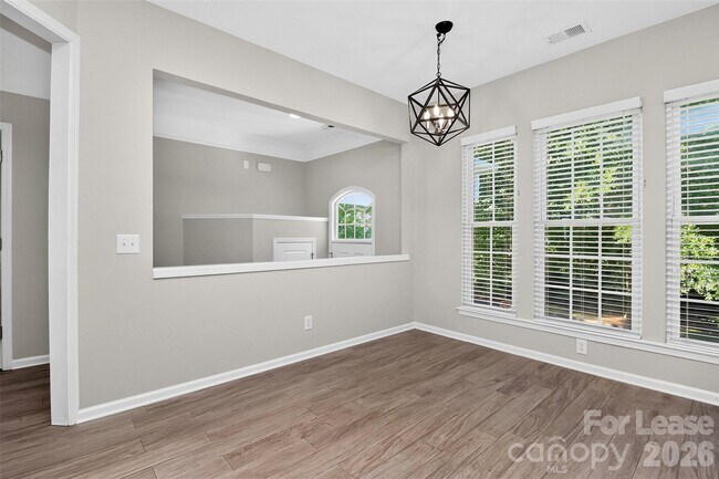 Building Photo - 629 6th Baxter Crossing