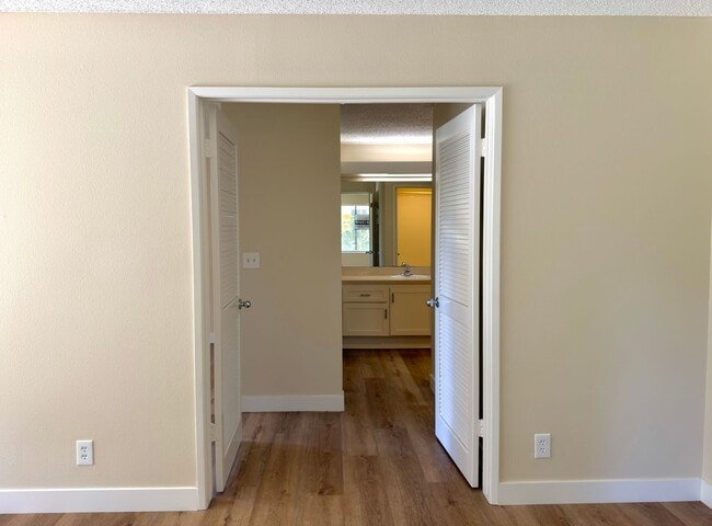 Building Photo - IRVINE 1 BED, 1 BATH CONDO- $2,275 ("THE SPRINGS" COMMUNITY)