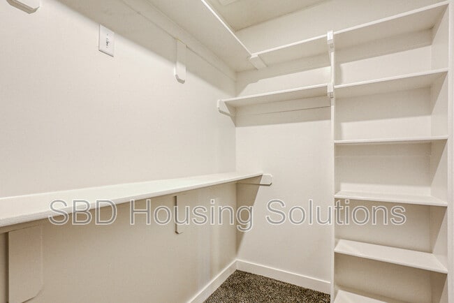 Building Photo - 2905 S Harvard Ave