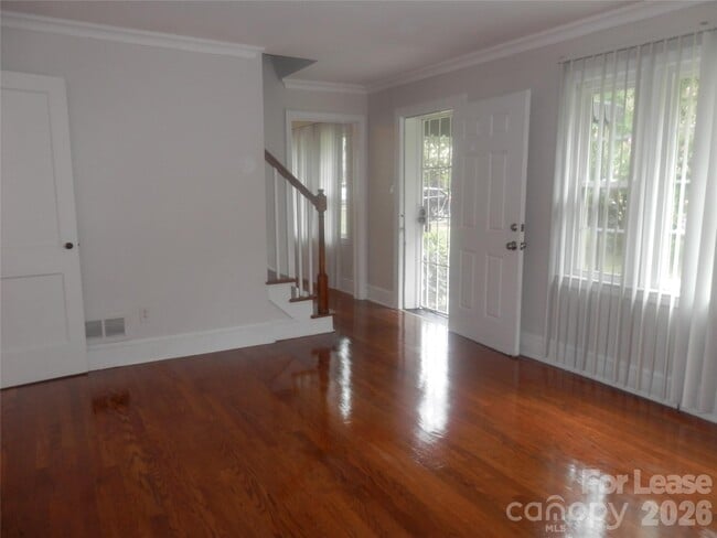 Building Photo - 1701 Washington Ave