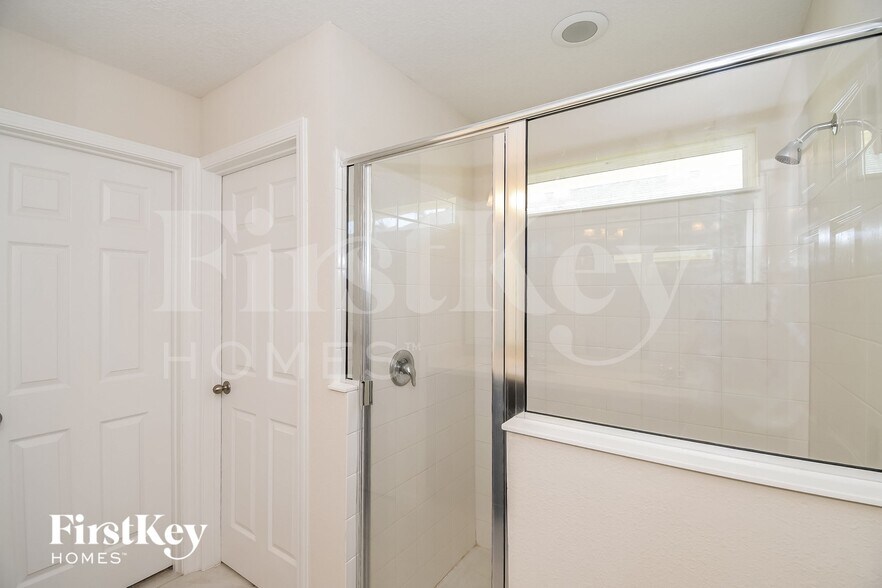 Building Photo - 229 Santorini Ct