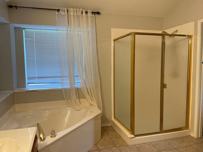 Building Photo - 3 Bedroom 2 bath home in Allen, TX!