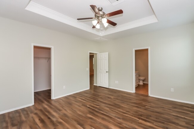 Building Photo - 20114 Brookwood Holw