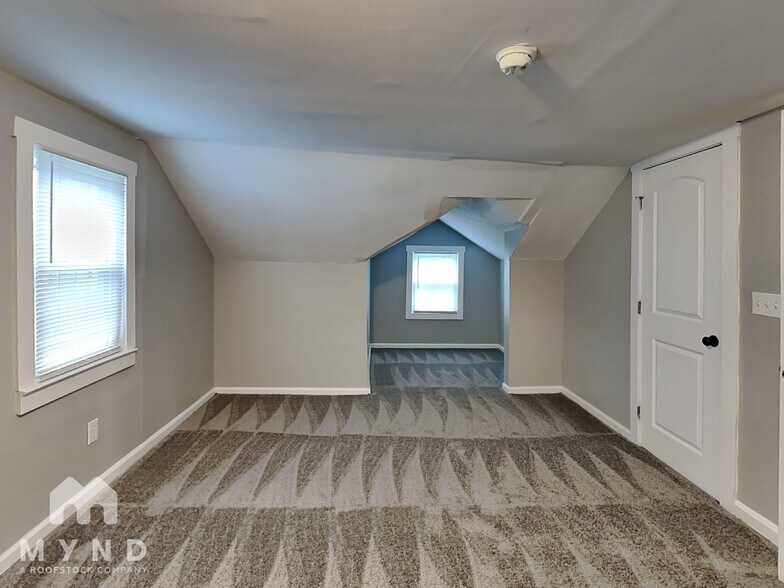 Building Photo - 1190 Geers Ave