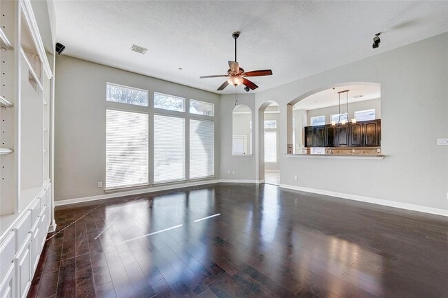 Building Photo - 12103 Medina Bend Ln