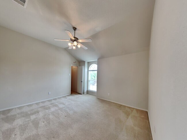 Building Photo - 9045 Trail Blazer Dr