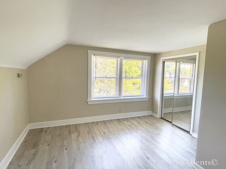 Building Photo - 3718 Ault Park Ave