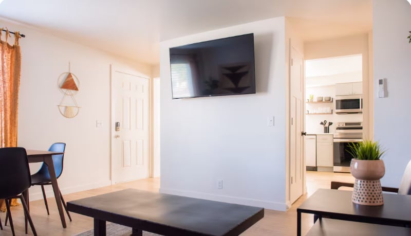 Building Photo - 1330 W 500 N