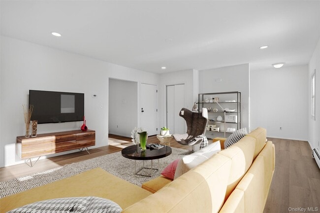 Building Photo - 12 Scotchtown Ave