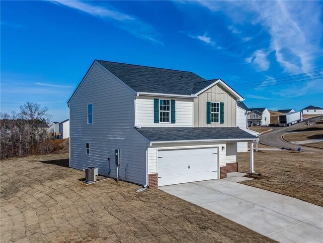 Building Photo - 300 Coverly Ct