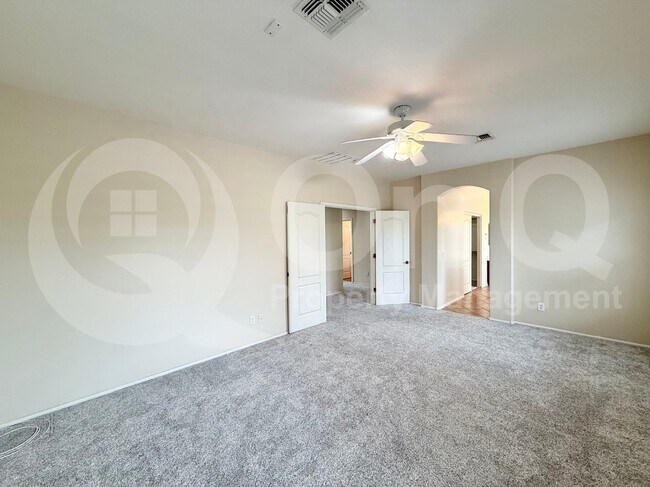 Building Photo - 16803 N 50th Way