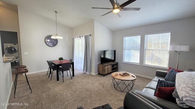 Building Photo - 2200 Marsh Hawk Ln