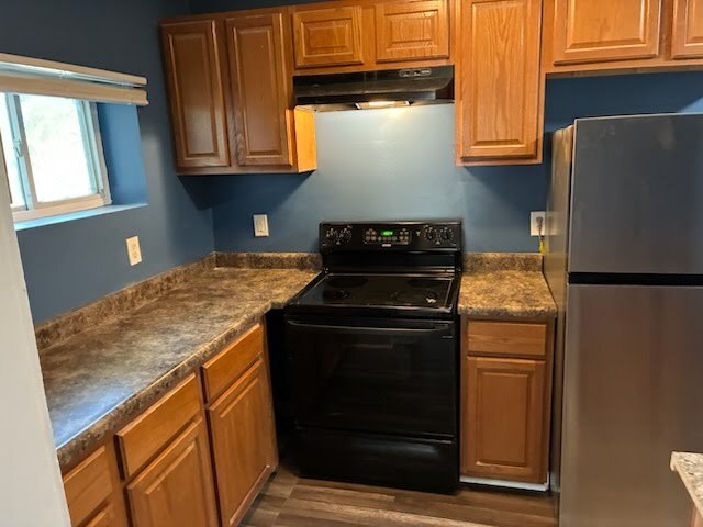 Building Photo - 210-212 W 39th St