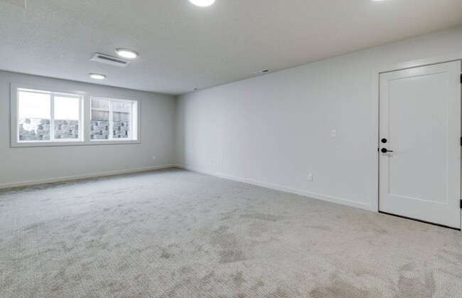 Building Photo - 8421 N Burrage Ave