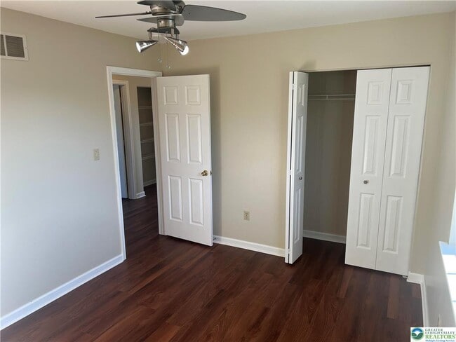 Building Photo - 3321 Carl Dr