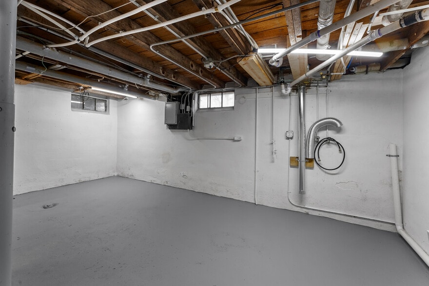 Building Photo - 917 N 18th St