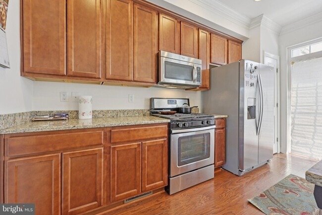 Building Photo - 7206 Wood Mdw Wy