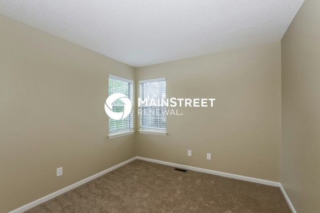 Building Photo - 8943 Chesham Dr