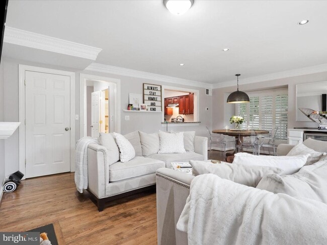 Building Photo - 8324 2nd Ave