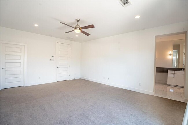 Building Photo - 11502 Royal Tower Pl