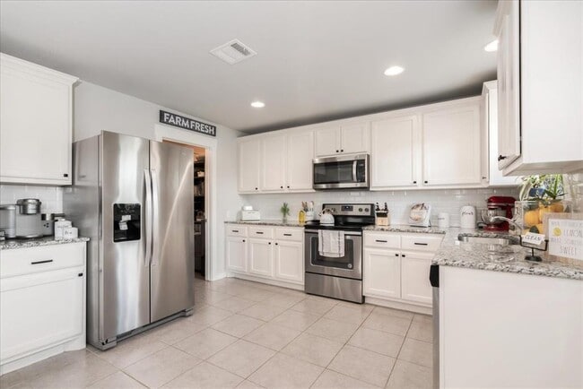 Building Photo - 144 Syrah Ct