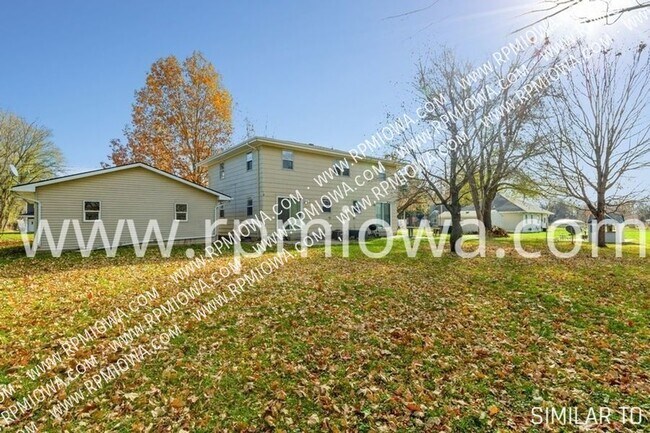 Building Photo - 5734 NW 54th Ct