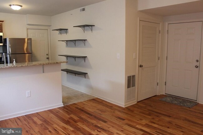 Building Photo - 58 N Broadway